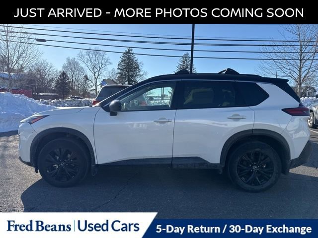 Certified 2023 Nissan Rogue SV w/ SV Premium B Package image 4