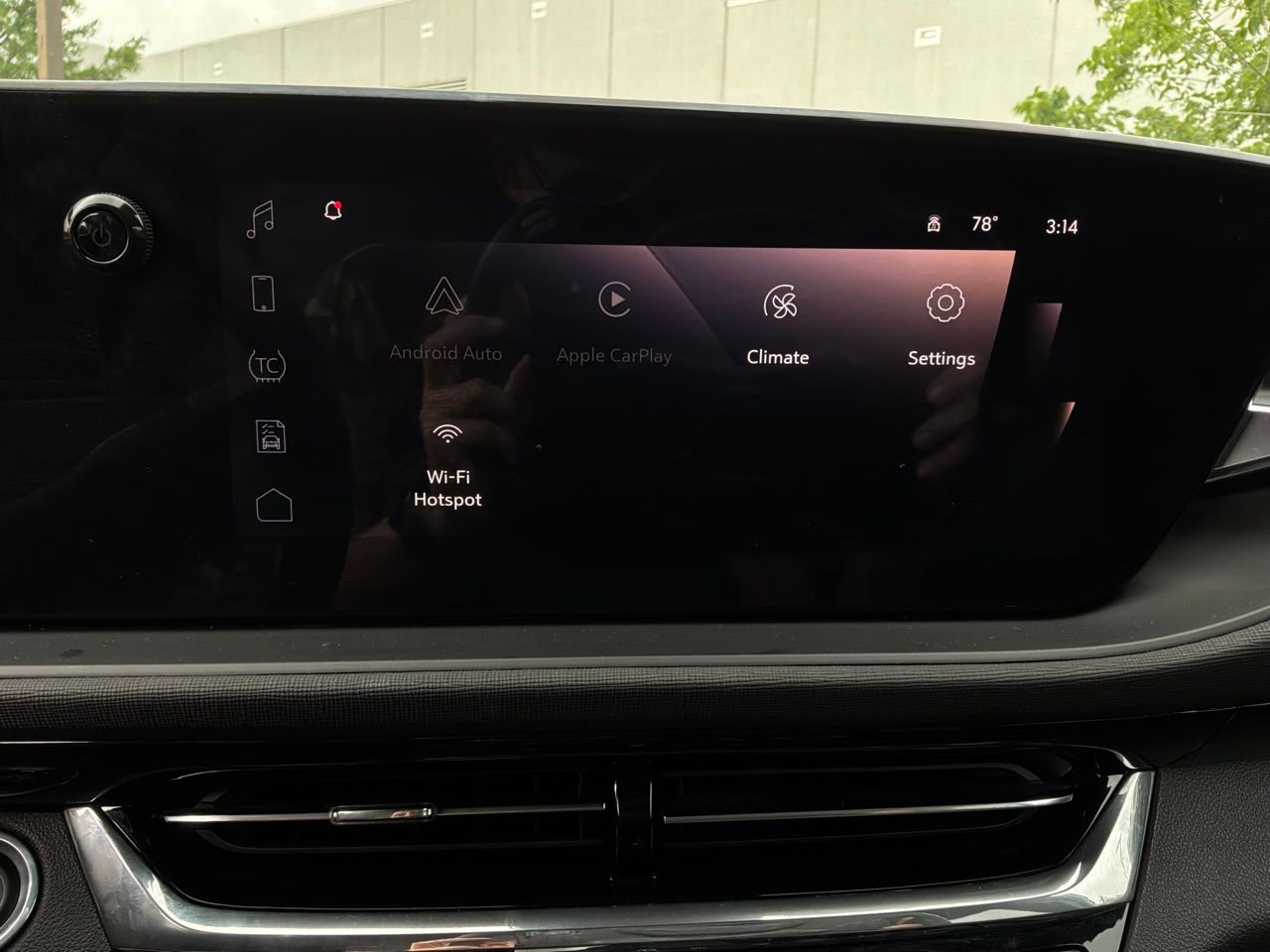 Used 2025 Buick Envista Sport Touring FWD image 28