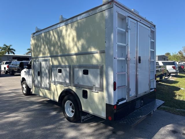 Certified 2023 Ford E-450 and Econoline 450 Super Duty w/ Power Windows & Locks Group image 5