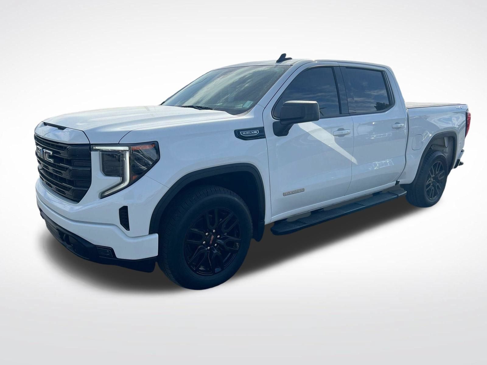Used 2024 GMC Sierra 1500 Elevation w/ LPO, Elevation Black Package AWD/4WD image 7