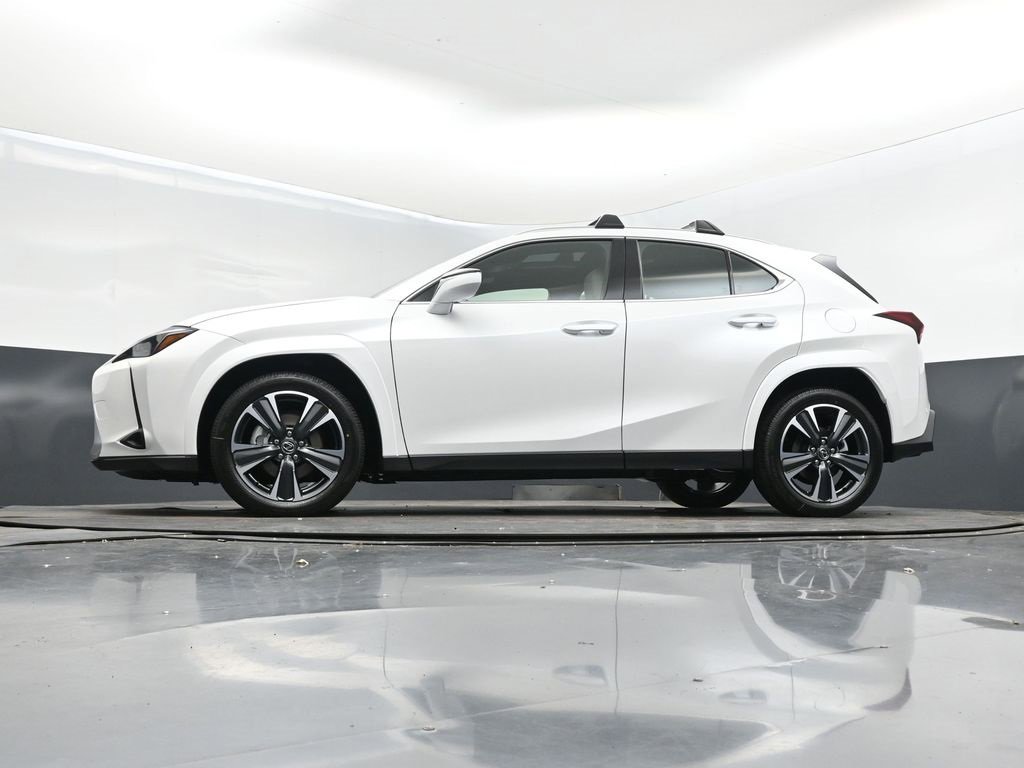 New 2025 Lexus UX 300h FWD image 38