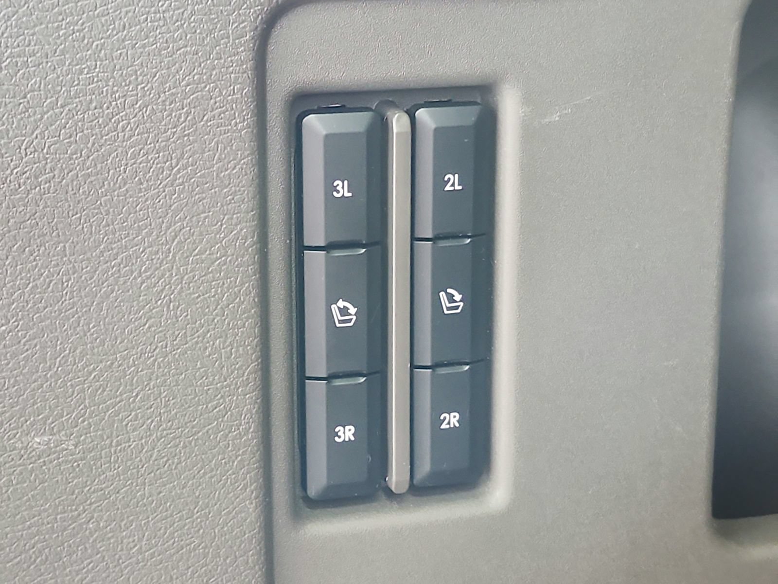 Used 2023 Lincoln Navigator L Reserve AWD/4WD image 55
