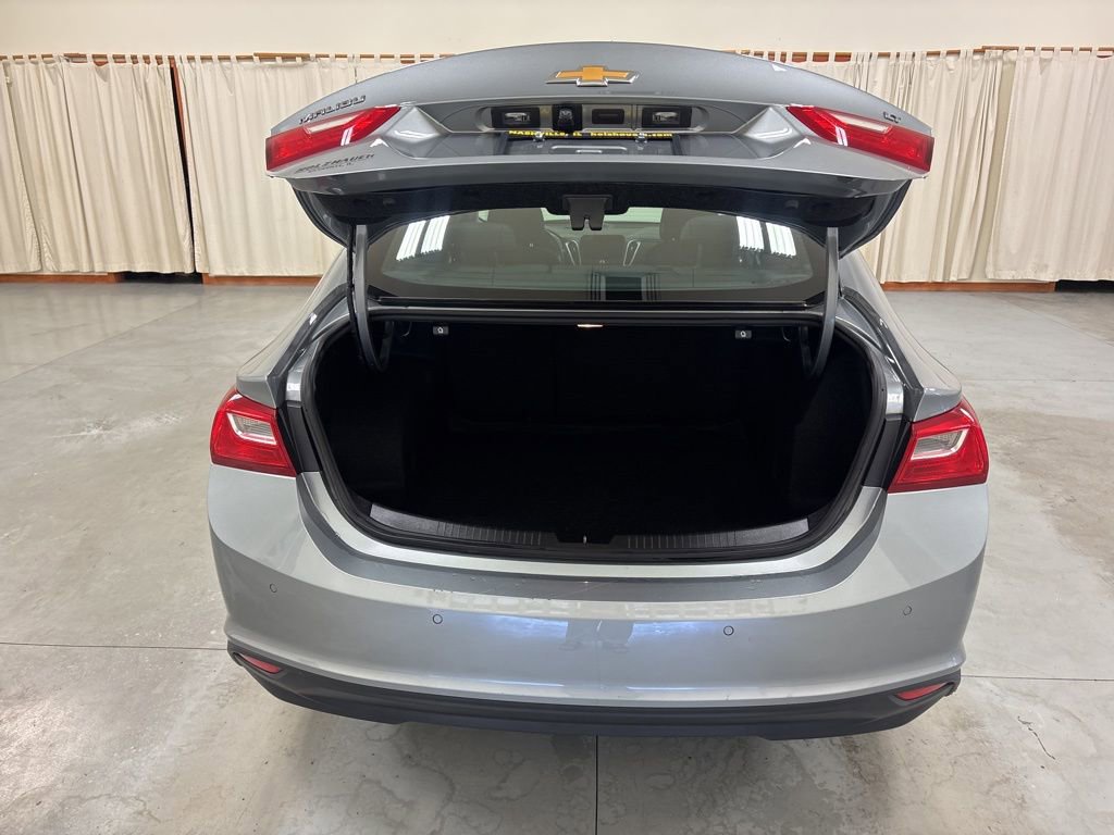 Used 2024 Chevrolet Malibu LT FWD image 9