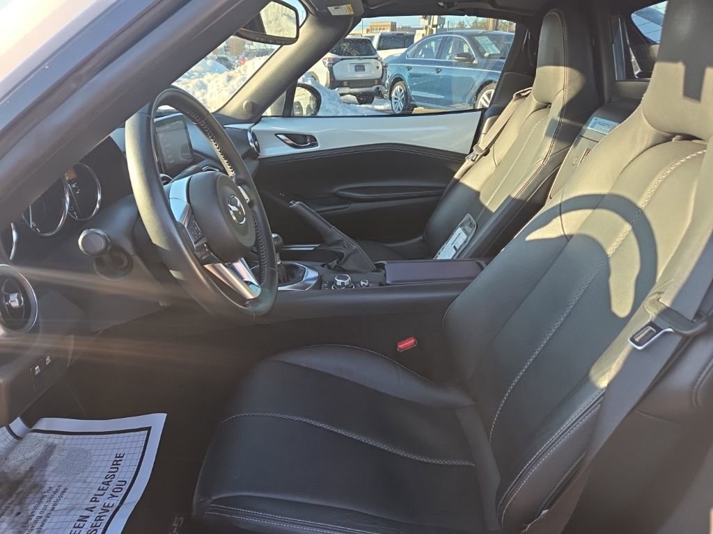 Used 2021 MAZDA MX-5 Miata RF Grand Touring image 14