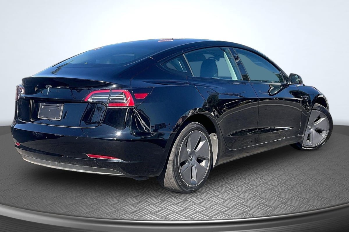 Used 2023 Tesla Model 3 Standard Range RWD image 13