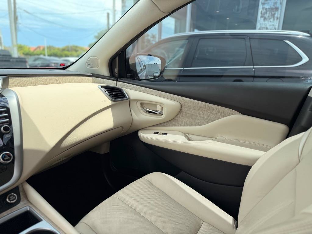 Used 2022 Nissan Murano SL FWD image 19