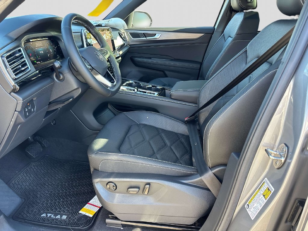 New 2026 Volkswagen Atlas Cross Sport SE AWD/4WD image 9