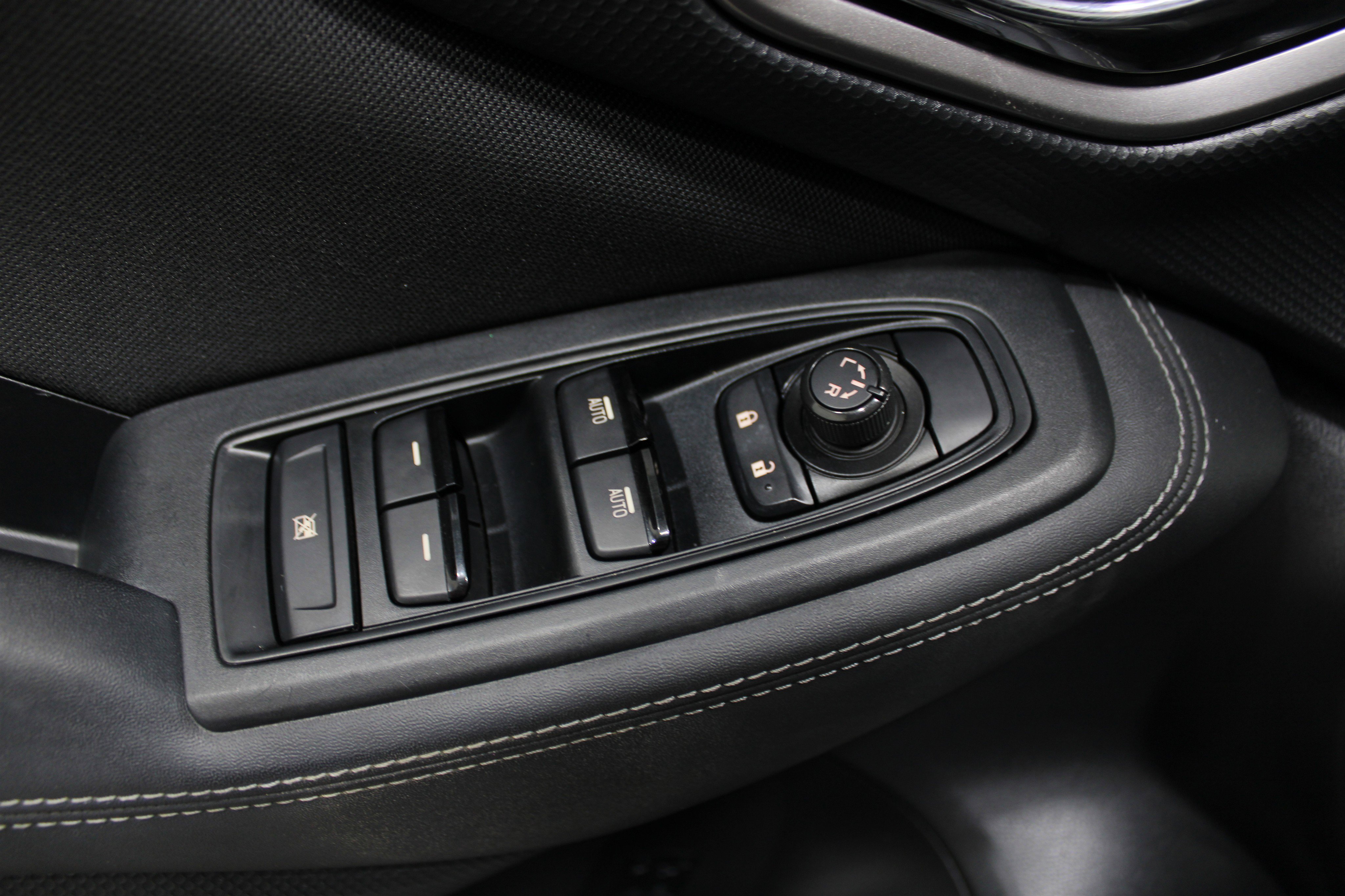 Used 2022 Subaru Forester Premium AWD/4WD image 7