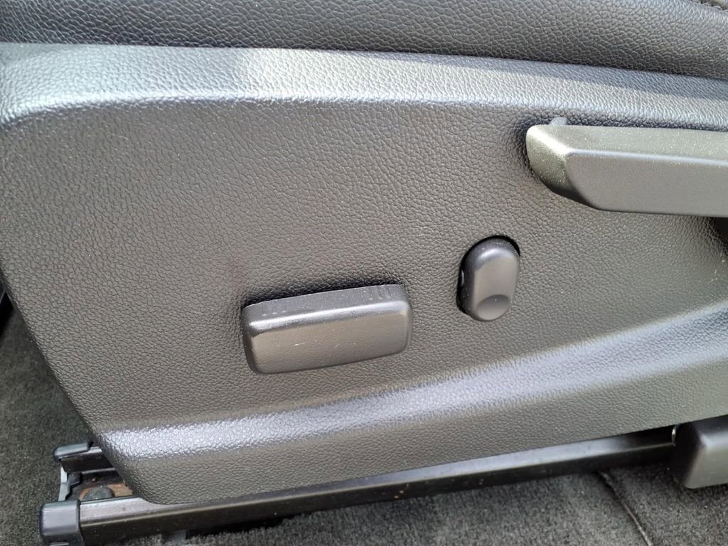 Used 2018 Chevrolet Colorado Z71 image 17