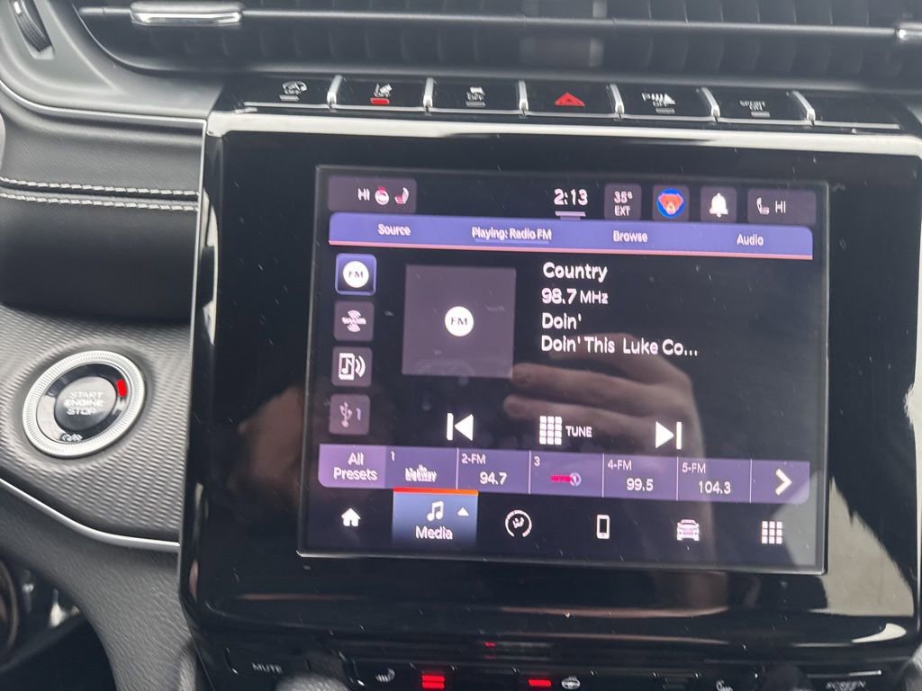 Used 2024 Jeep Grand Cherokee Altitude image 14