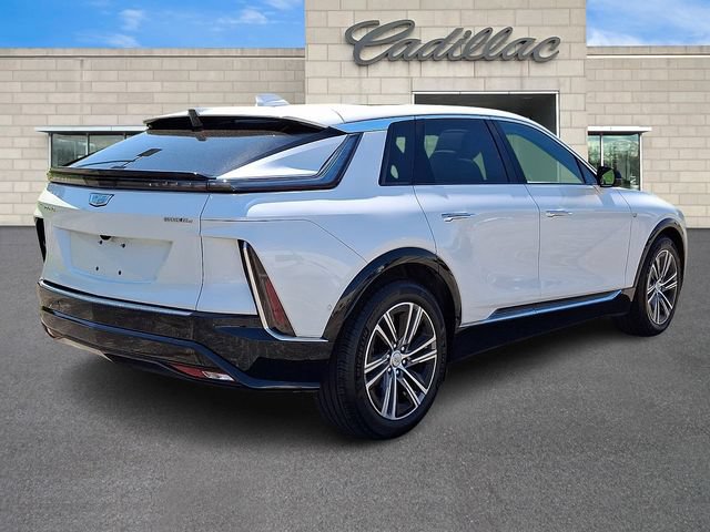 Certified 2024 Cadillac Lyriq Luxury w/ LPO, Floor Liner Package AWD/4WD image 8