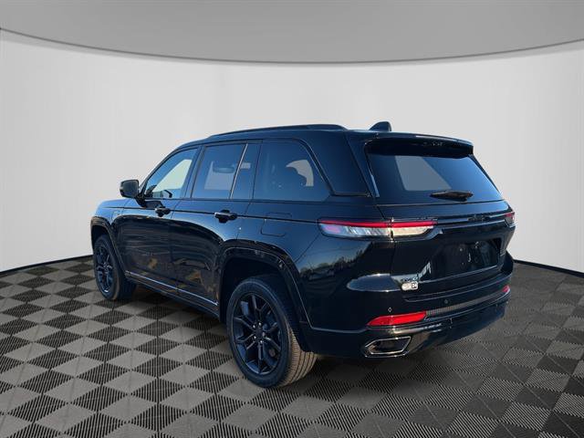 Used 2023 Jeep Grand Cherokee 30th Anniversary image 7