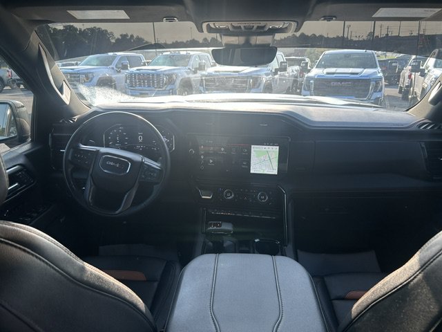 Used 2025 GMC Sierra 1500 AT4 w/ Technology Package AWD/4WD image 13
