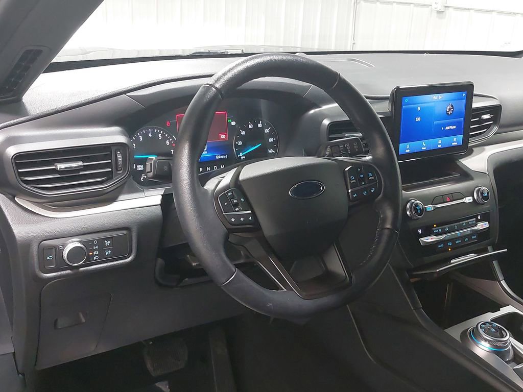Used 2020 Ford Explorer XLT image 18