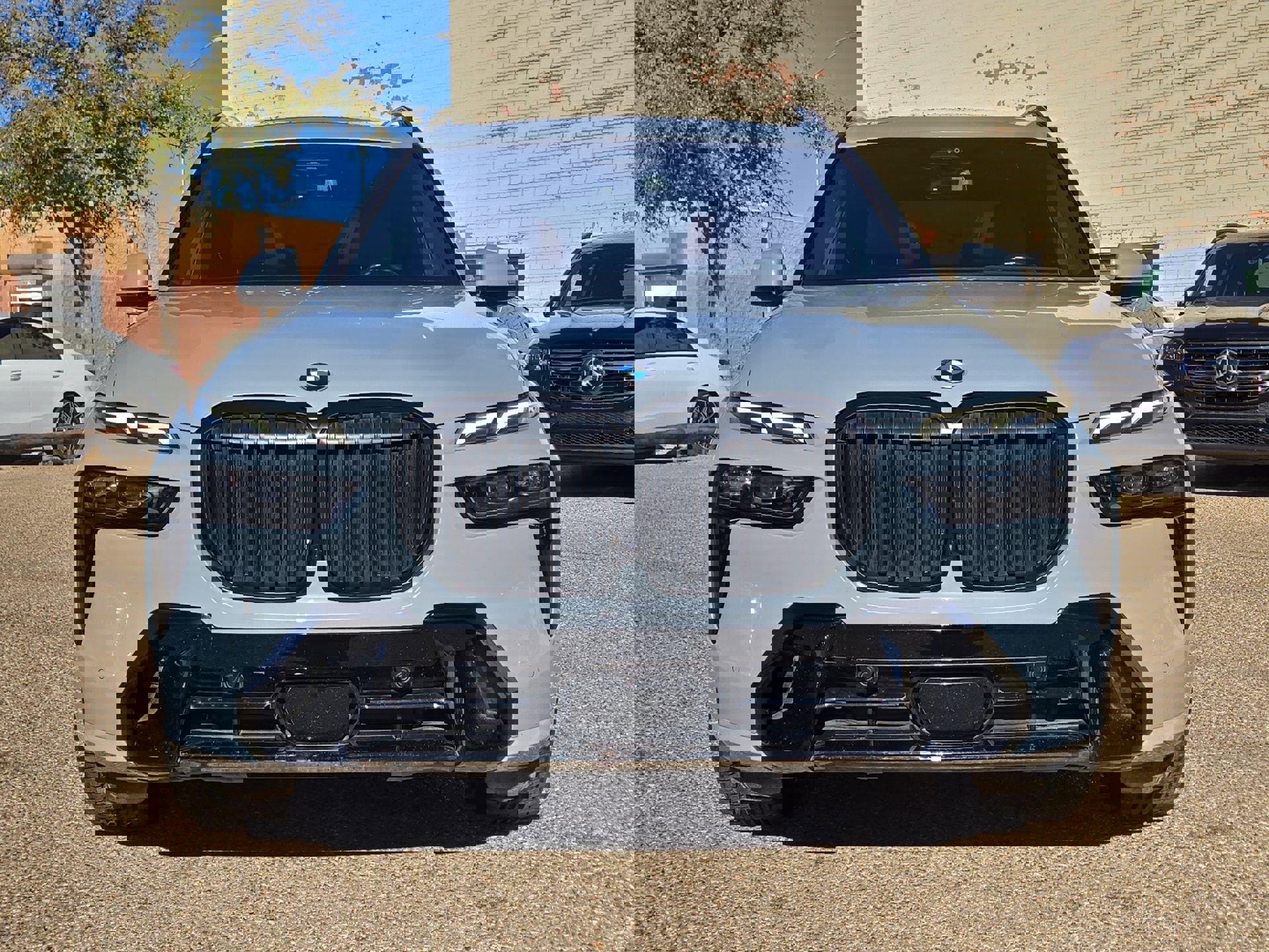 Used 2023 BMW X7 xDrive40i w/ Executive Package image 10