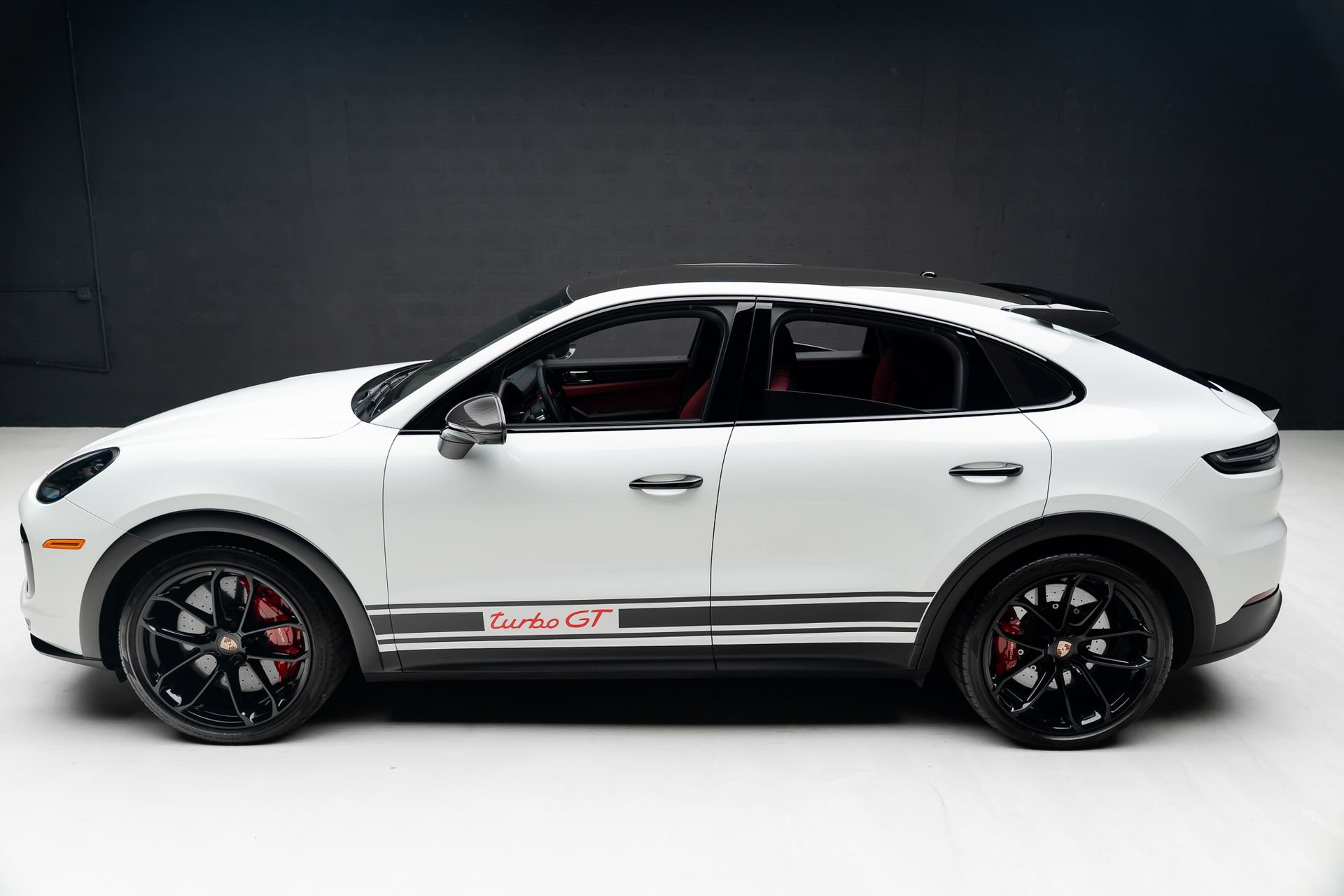 Used 2022 Porsche Cayenne Turbo GT AWD/4WD image 17