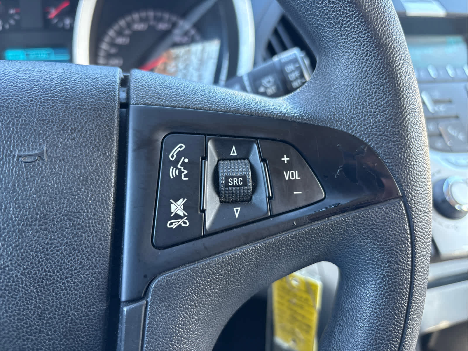 Used 2015 Chevrolet Equinox LS image 25