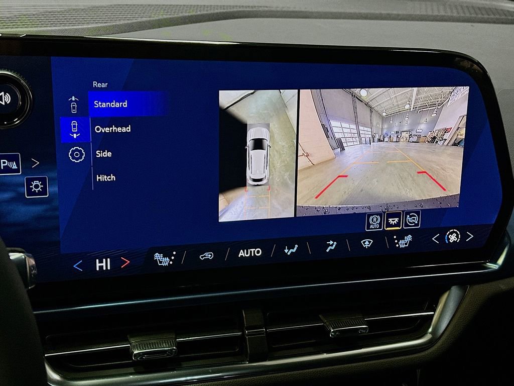 New 2026 Chevrolet Equinox EV LT image 15