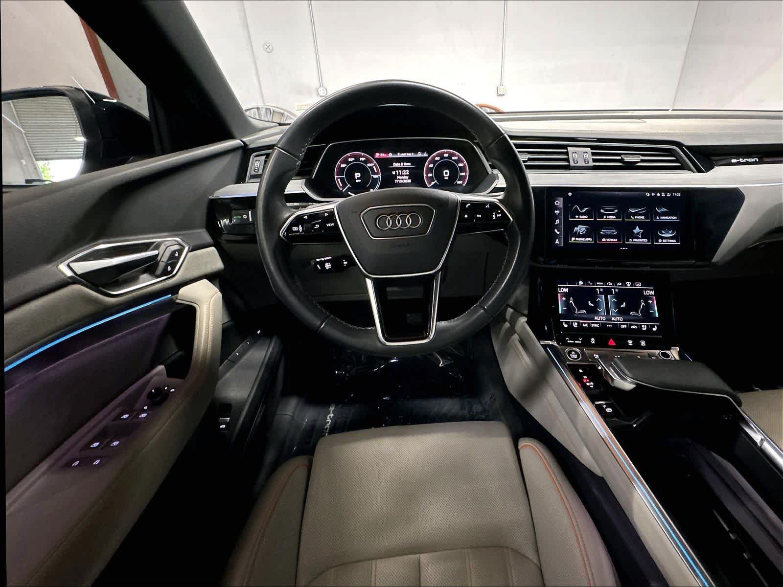 Certified 2024 Audi Q8 e-tron Premium Plus AWD/4WD image 8