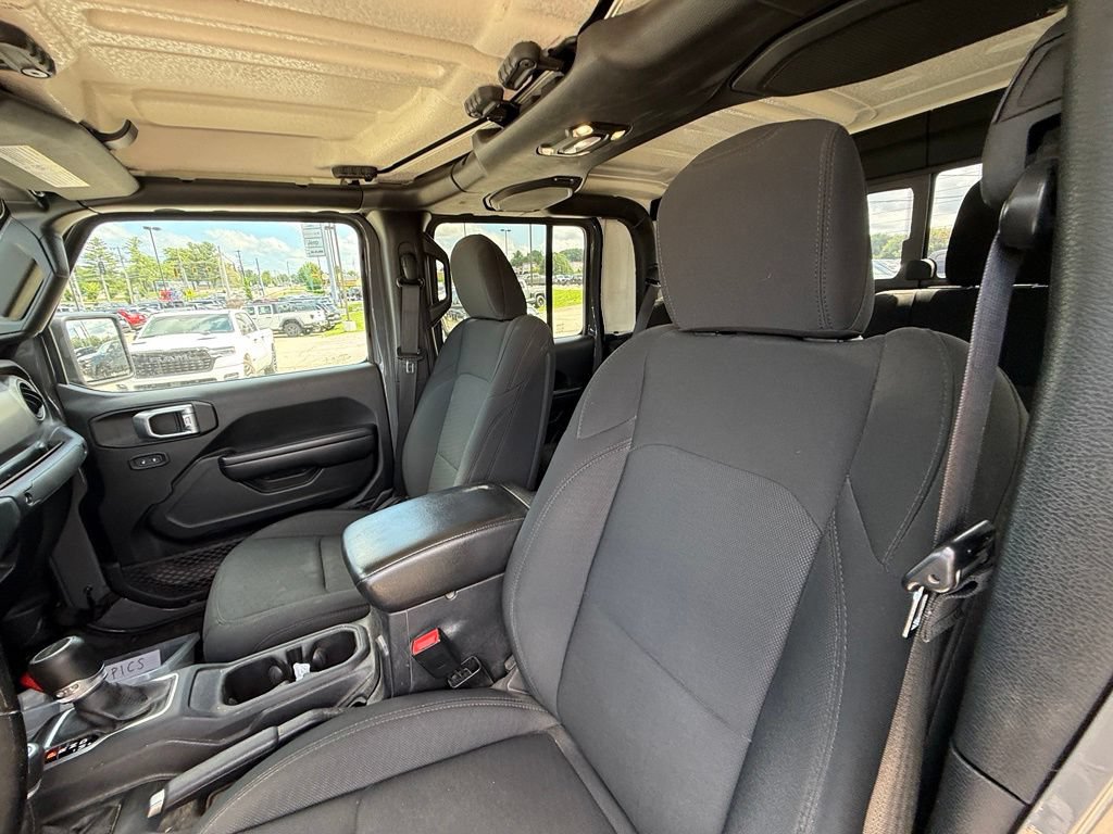 Used 2021 Jeep Gladiator Sport AWD/4WD image 13