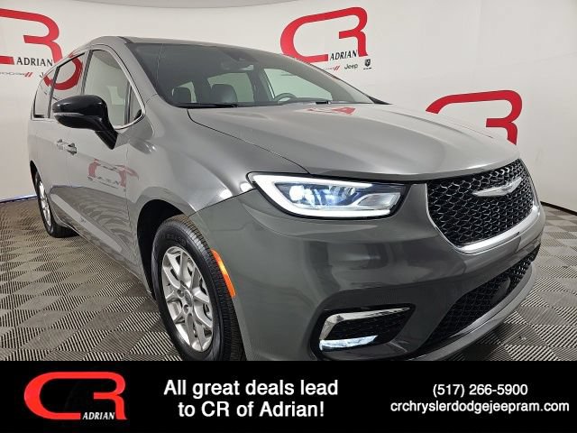 Certified 2025 Chrysler Pacifica Select