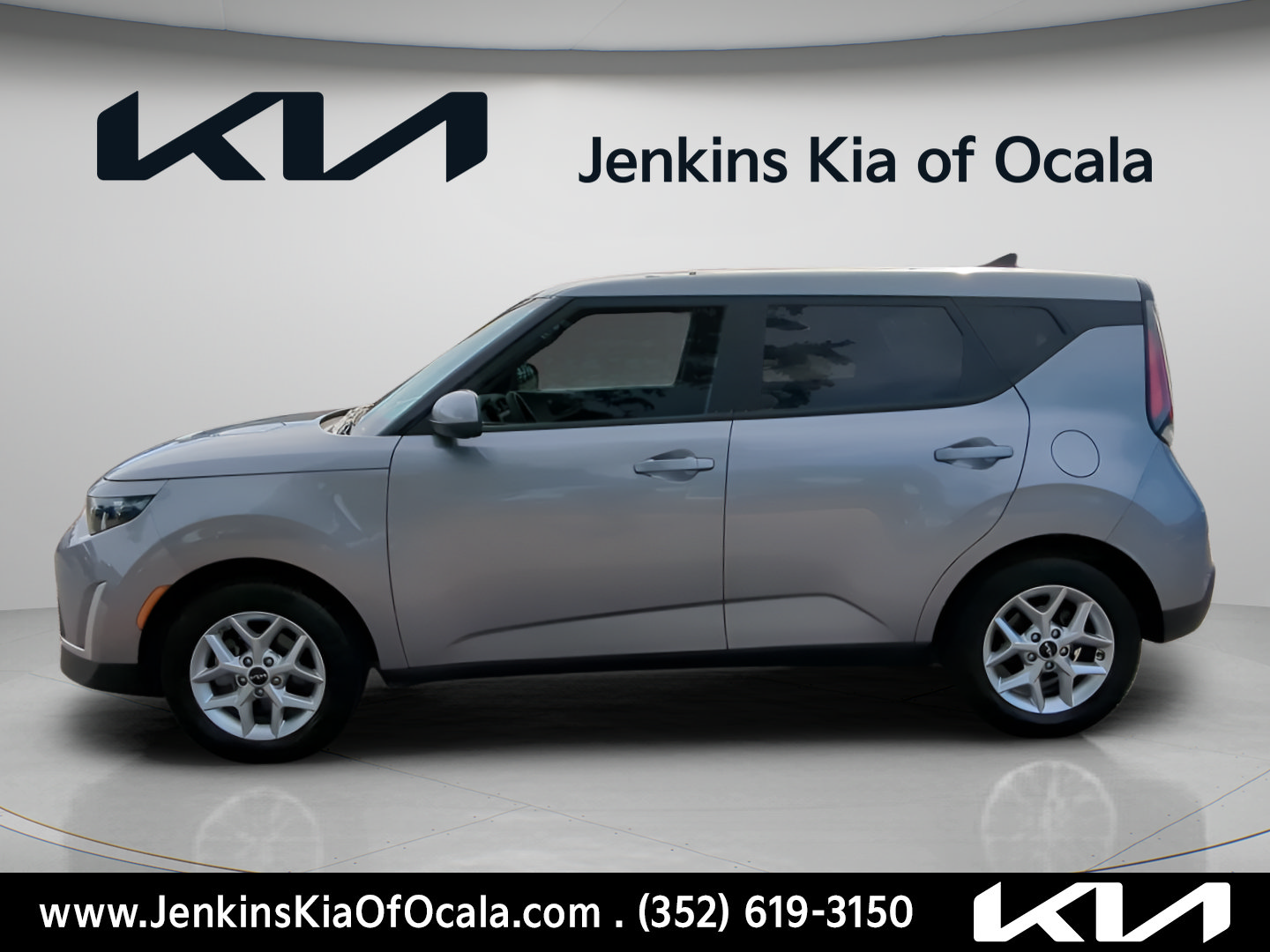 Certified 2023 Kia Soul LX w/ Option Group 015 FWD image 7