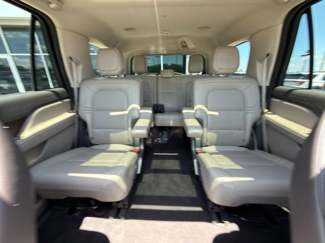 Used 2024 Lincoln Navigator Premiere AWD/4WD image 45