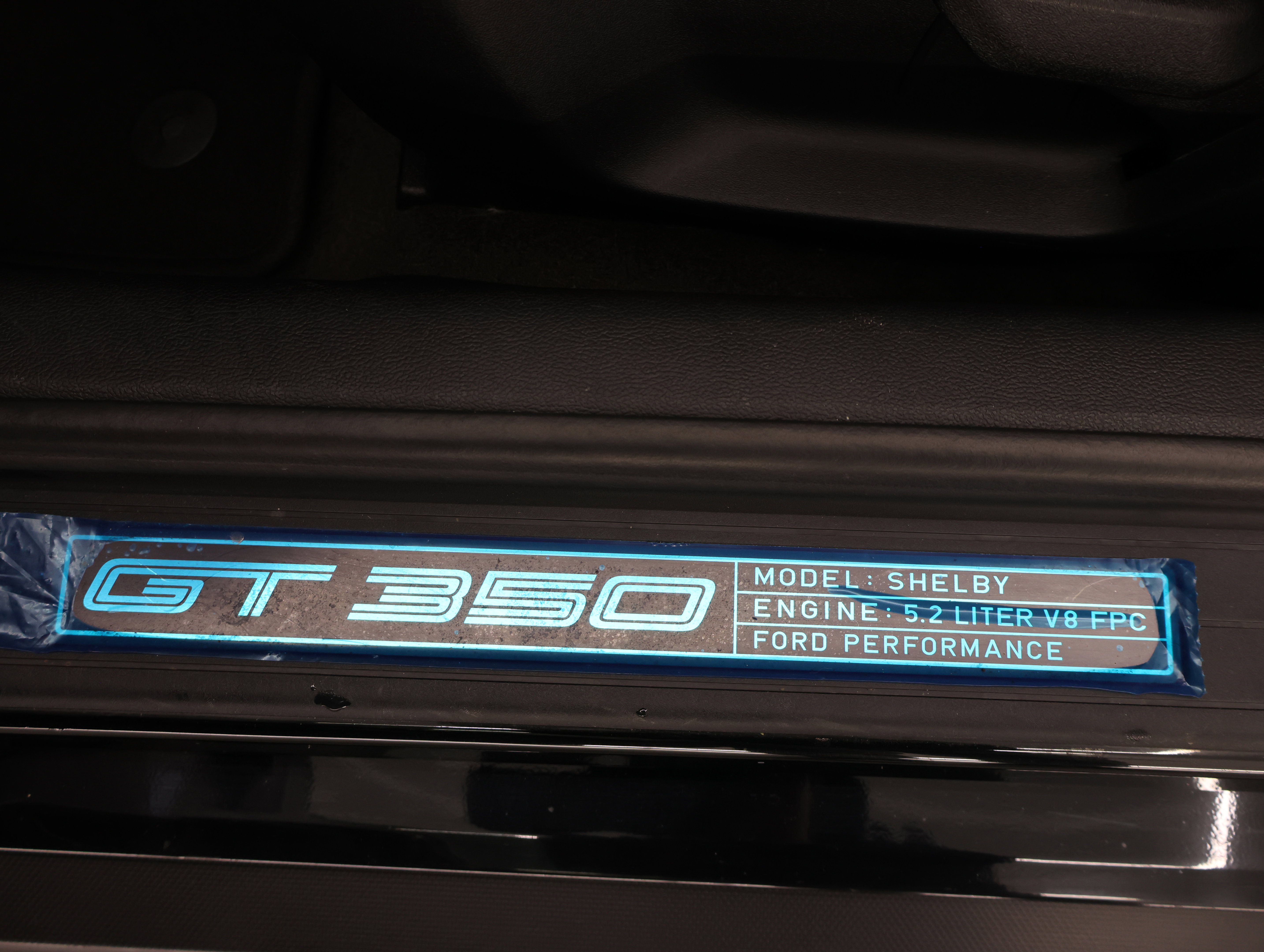 Used 2016 Ford Mustang Shelby GT350R w/ GT350R Equipment Group 920A RWD image 44