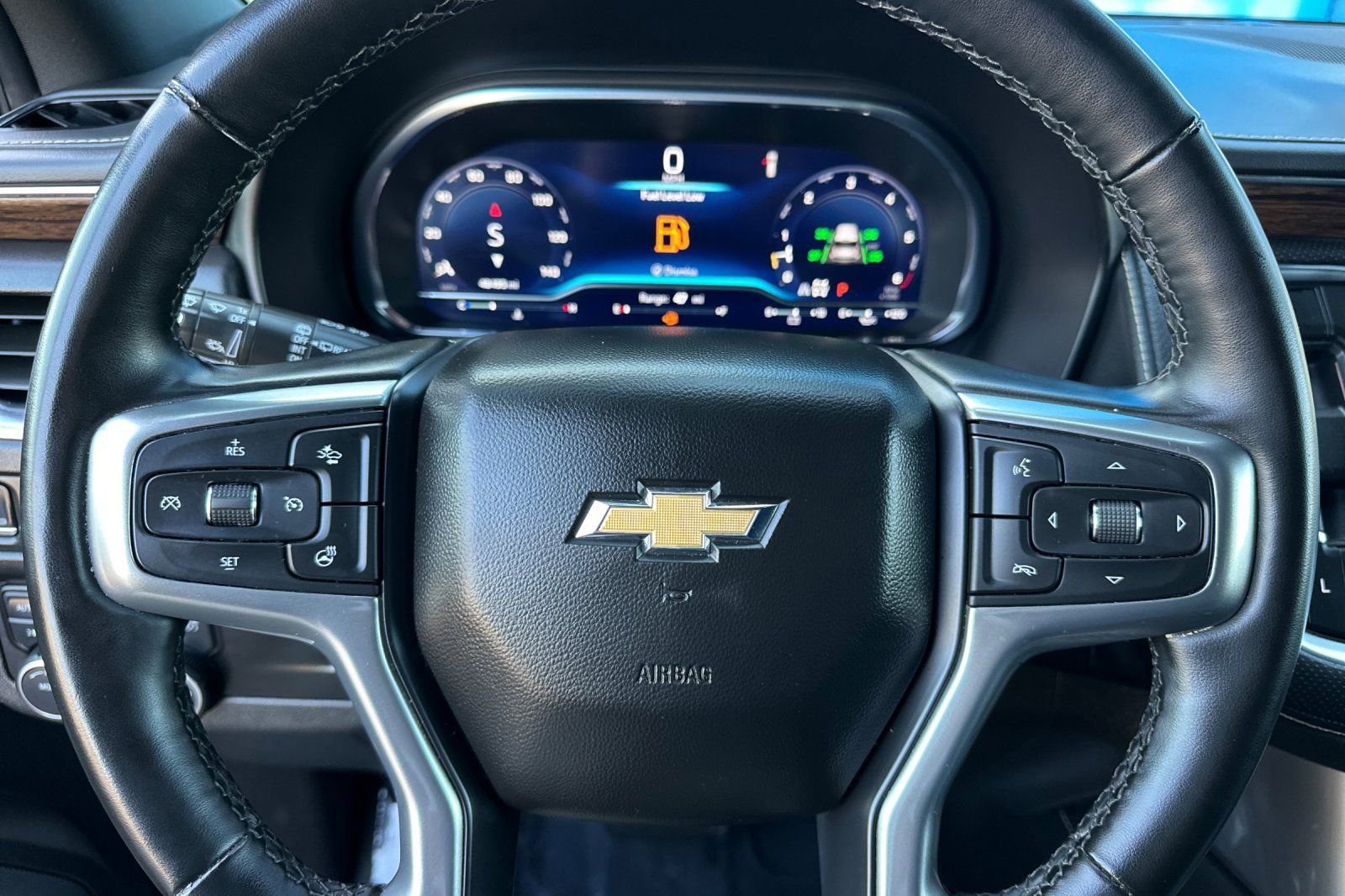 Used 2024 Chevrolet Tahoe Premier AWD/4WD image 33