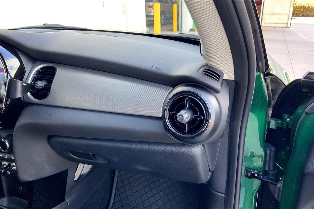 Used 2024 MINI Cooper SE FWD image 16