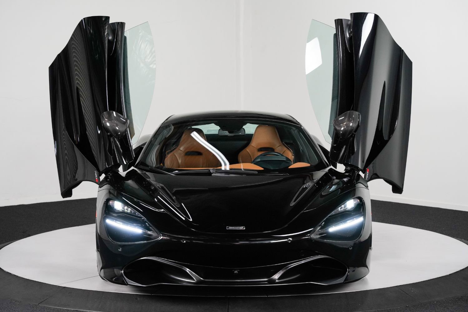 Used 2020 McLaren 720S Luxury image 11