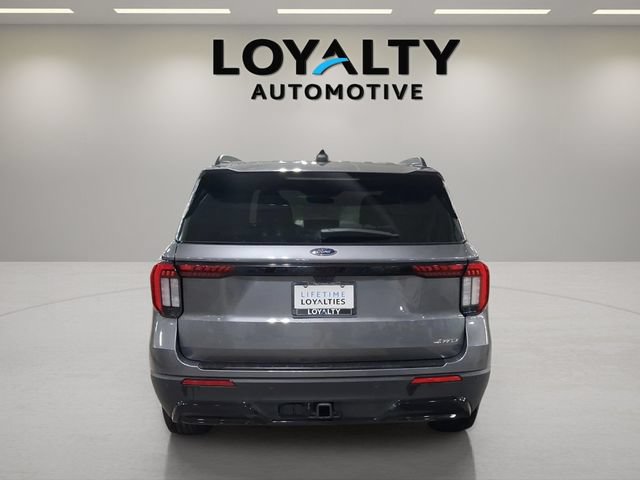 Used 2025 Ford Explorer ST-Line AWD/4WD image 4