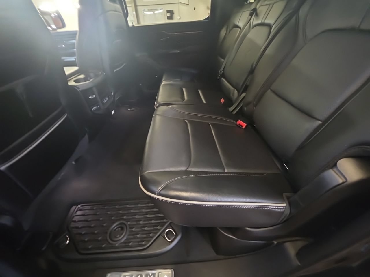 Used 2023 RAM 1500 Limited AWD/4WD image 18