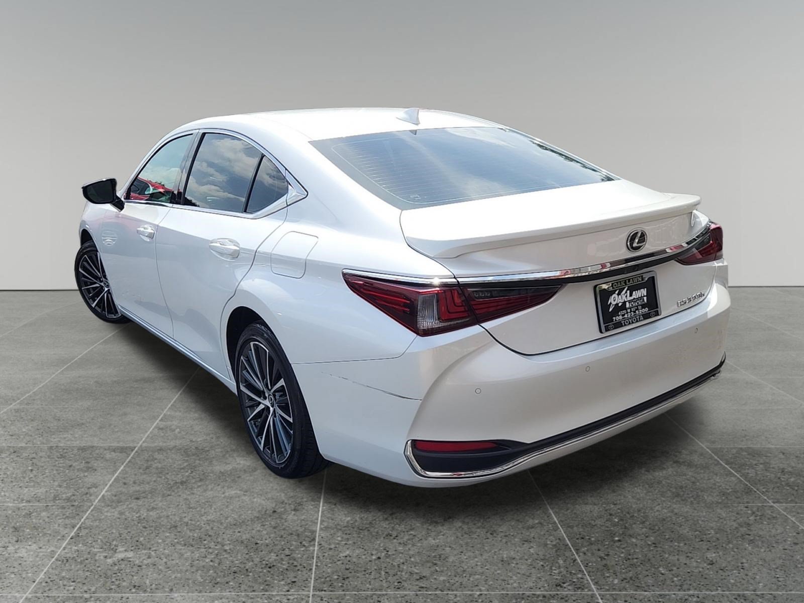 Used 2023 Lexus ES 300h w/ Premium Package FWD image 5