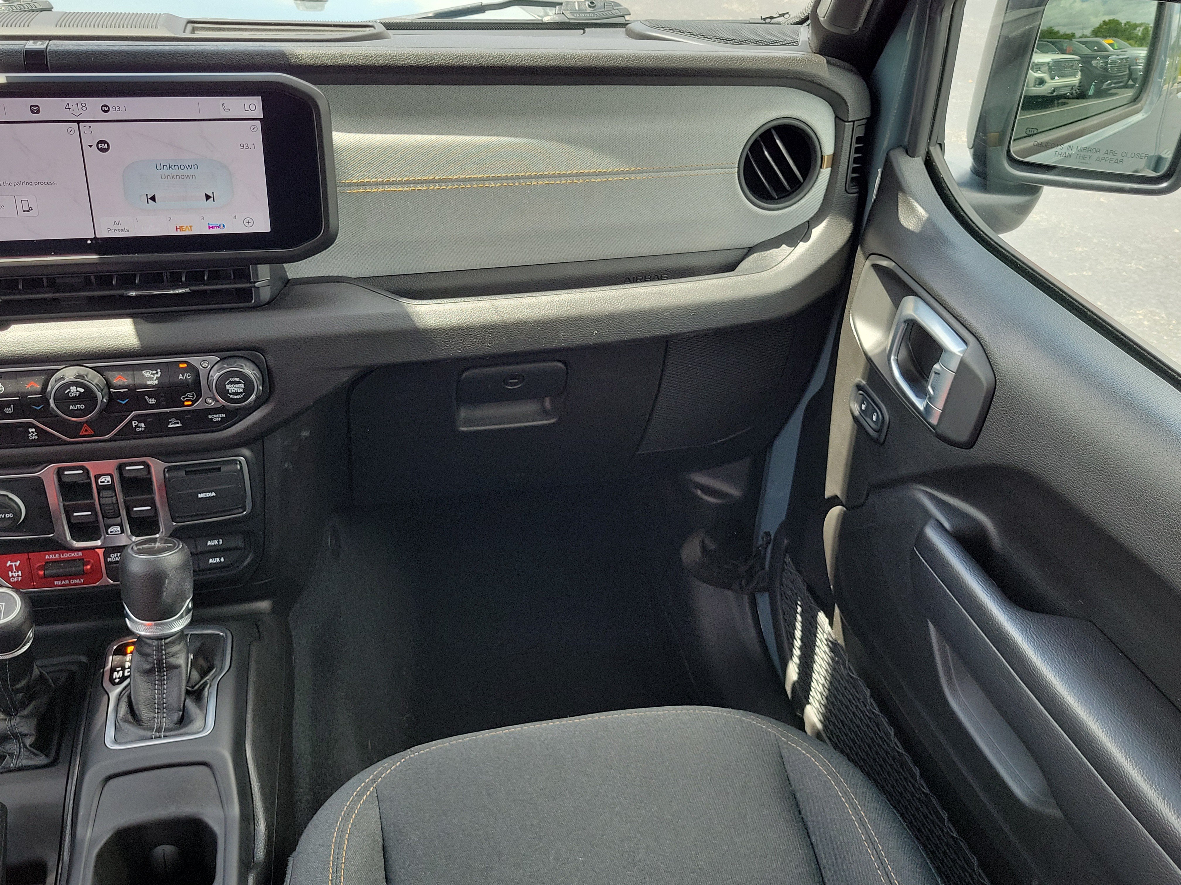 Used 2024 Jeep Gladiator Sport AWD/4WD image 16