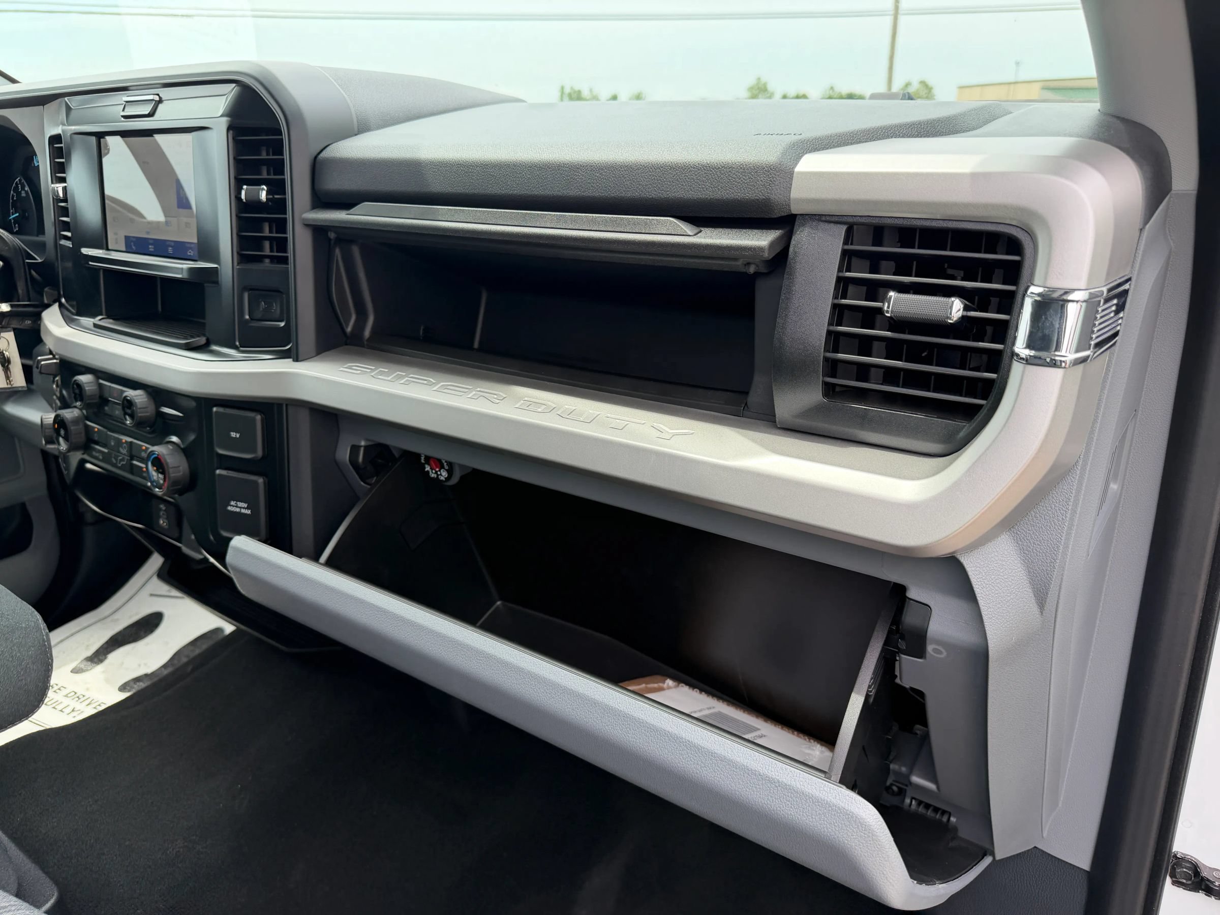 Used 2025 Ford F350 XLT AWD/4WD image 28