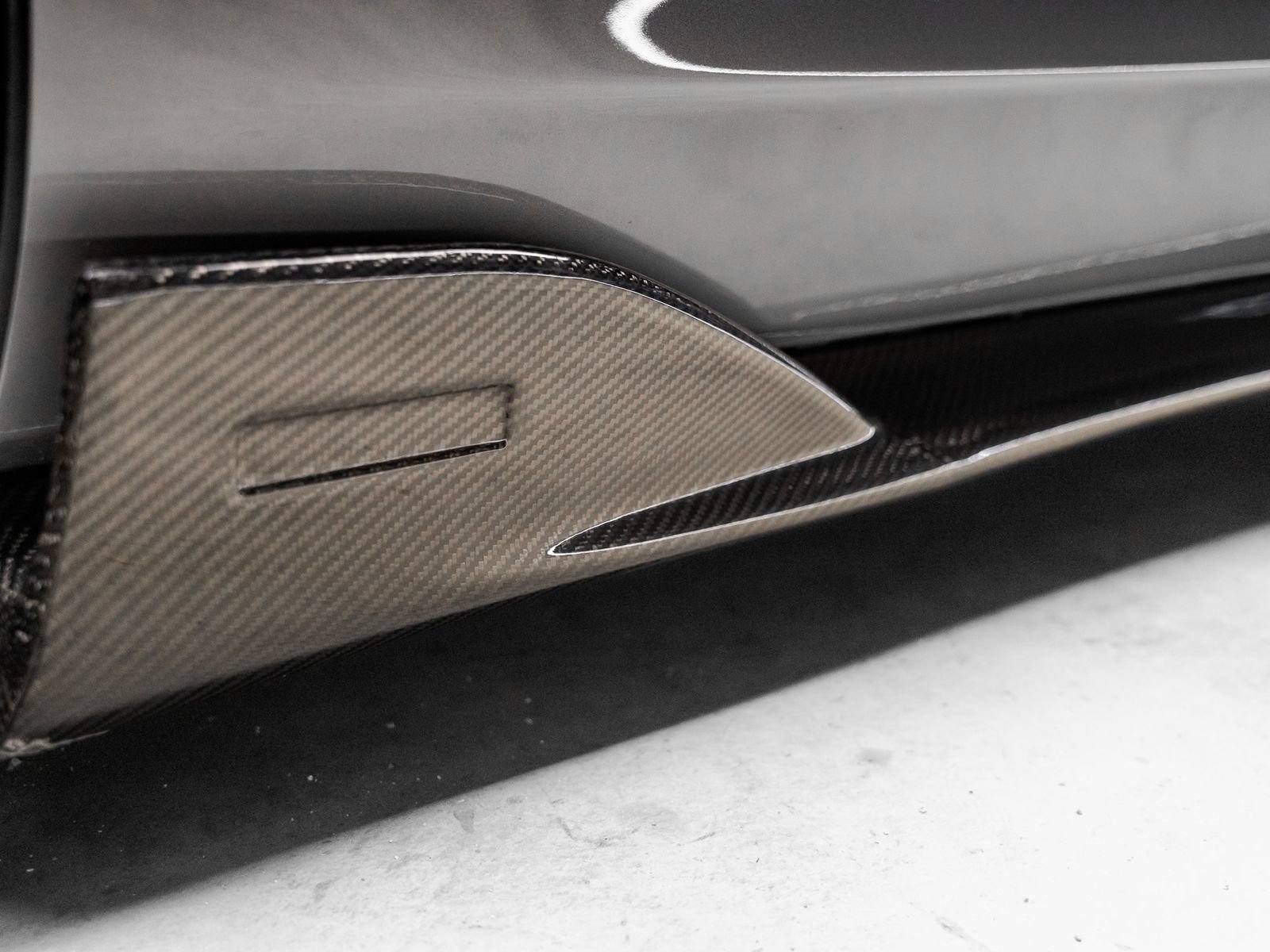 Used 2017 McLaren 570S Coupe RWD image 28