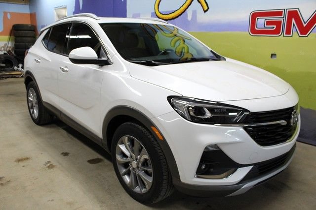 Used 2023 Buick Encore GX Essence w/ Experience Buick Package FWD image 4