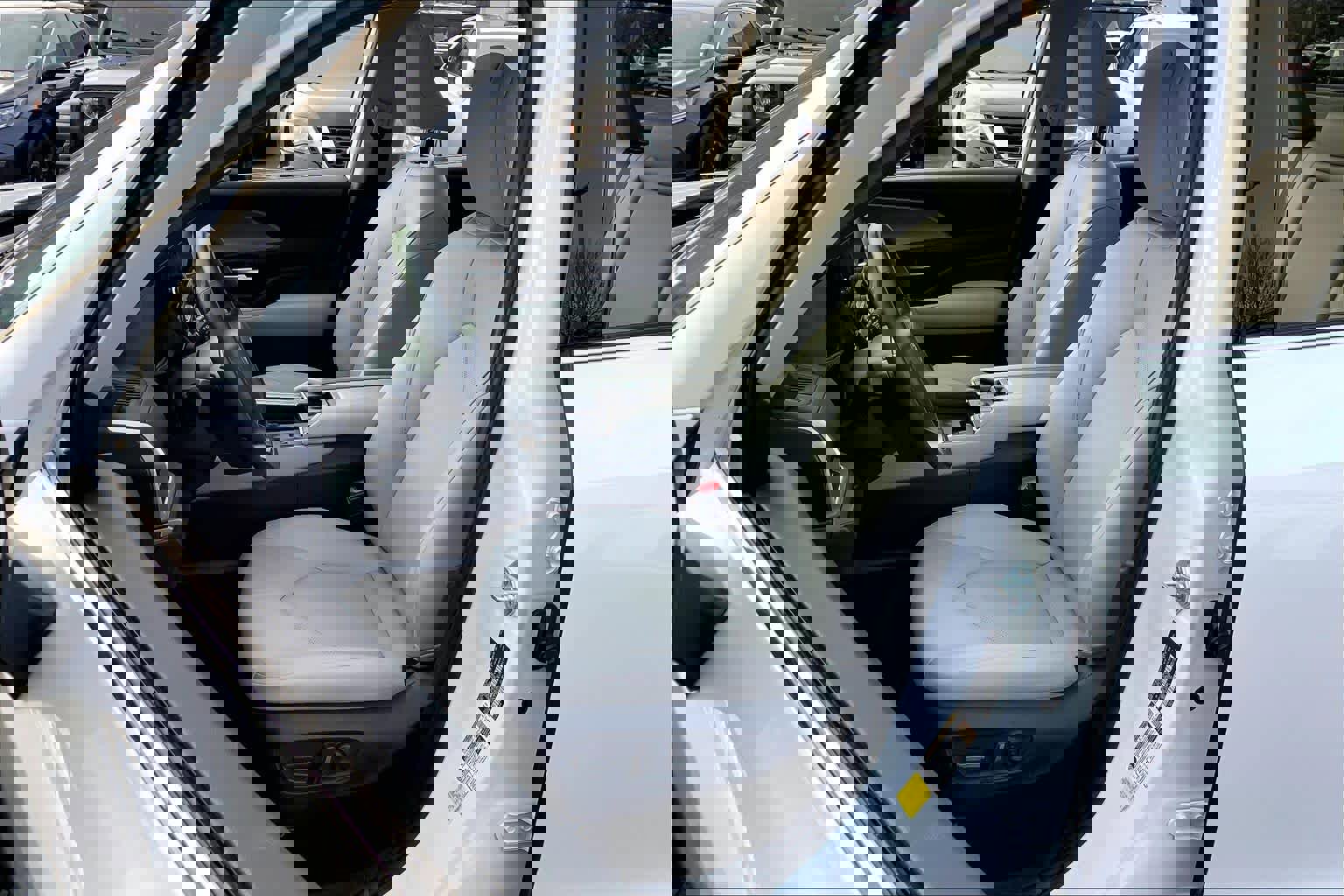 Used 2024 Toyota Grand Highlander XLE image 8