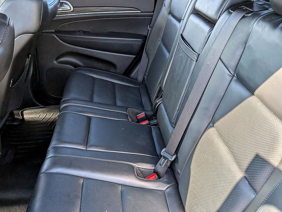 Used 2021 Jeep Grand Cherokee Limited w/ Luxury Group II image 31