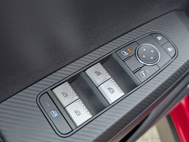 New 2025 Mitsubishi Outlander ES FWD image 11