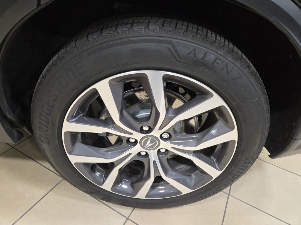 Used 2024 Acura MDX SH-AWD w/ Technology Package image 10