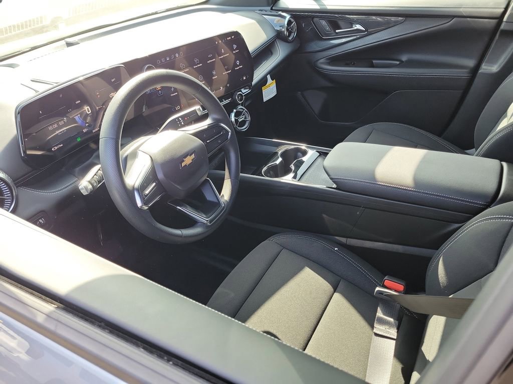 Used 2026 Chevrolet Blazer EV LT image 3