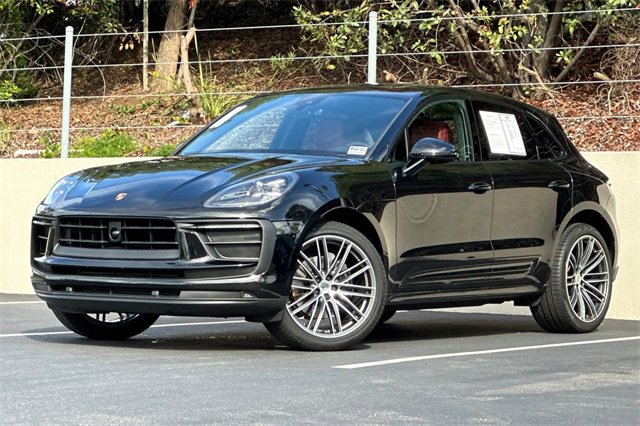 Used 2025 Porsche Macan