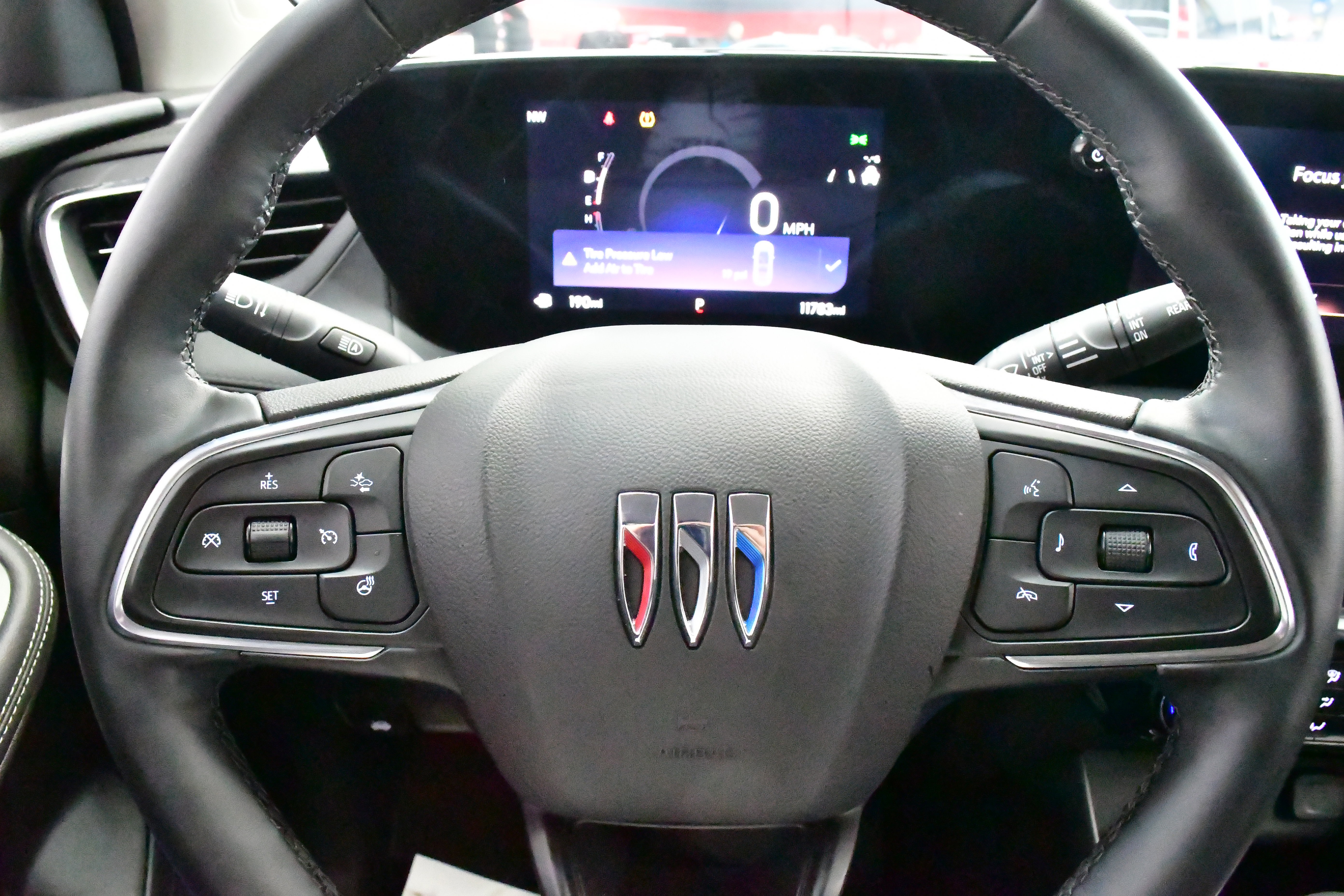 Used 2023 Buick Encore GX Select w/ Sport Touring Package image 23