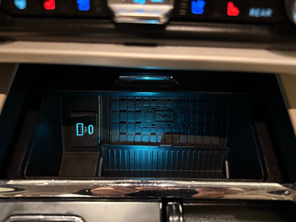 Used 2022 Ford Expedition XLT image 27