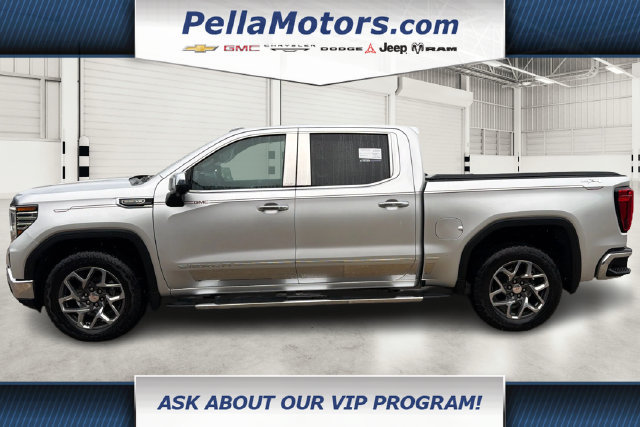 Used 2022 GMC Sierra 1500 SLT w/ SLT Premium Package AWD/4WD image 6