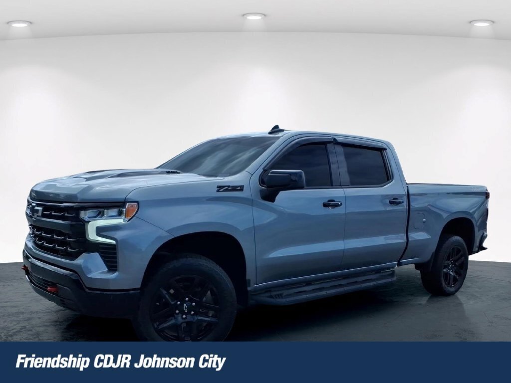 Used 2024 Chevrolet Silverado 1500 LT Trail Boss w/ Convenience Package II AWD/4WD image 1