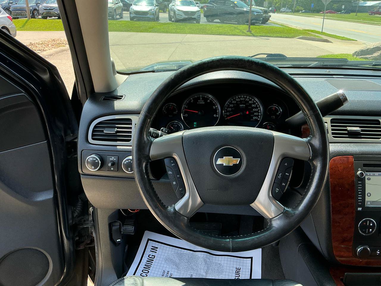 Used 2012 Chevrolet Suburban LTZ AWD/4WD image 12