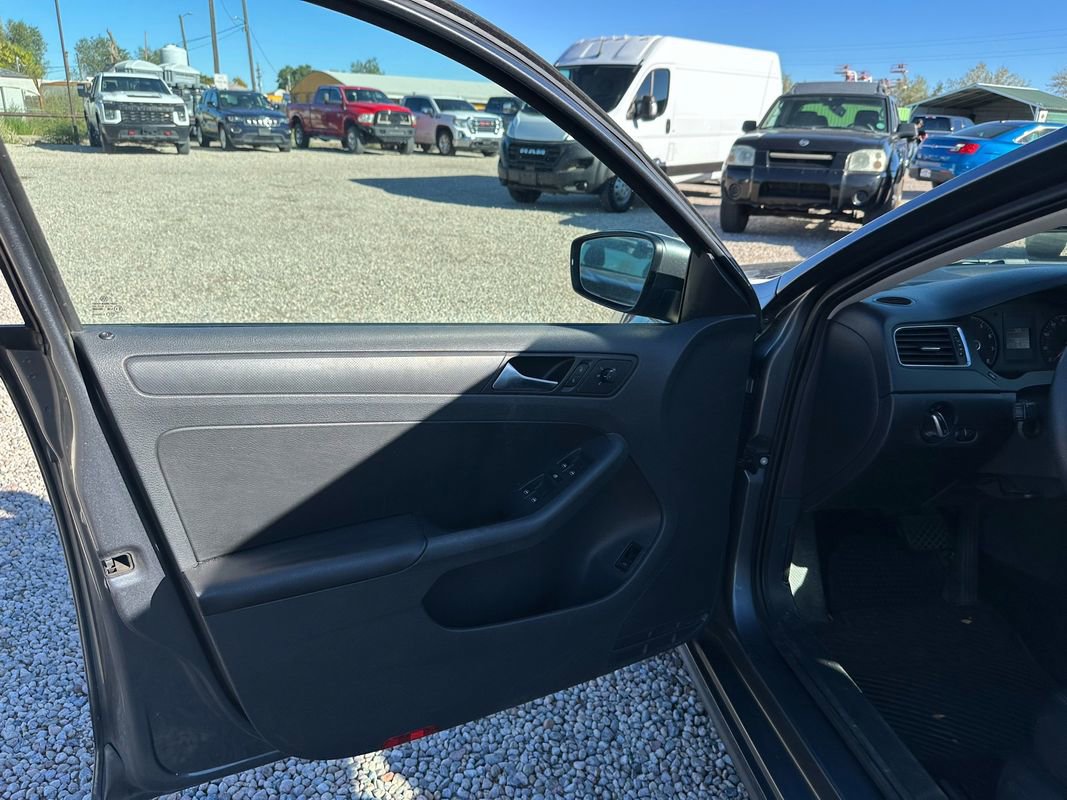 Used 2011 Volkswagen Jetta SE image 33
